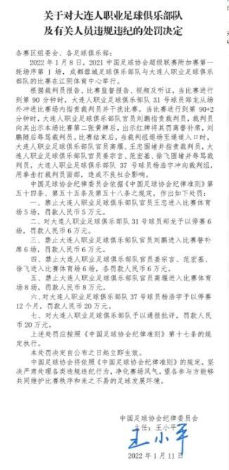 二排C位座椅拥有173°同级最大舒躺角度,搭配独创的“热石理疗”按摩功能,可以为嘉宾带来身心舒展的和美体验